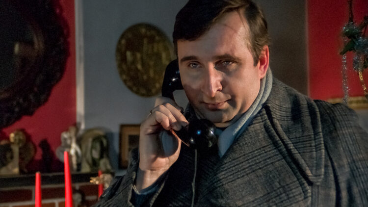 Brunet wieczorową porą